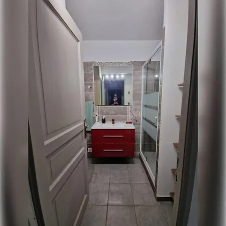 Rez-de-jardin A 3 Min A Pied De La Des Sablettes La Seyne-sur-Mer