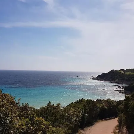 Rez-de-jardin A 3 Min A Pied De La Des Sablettes Apartman