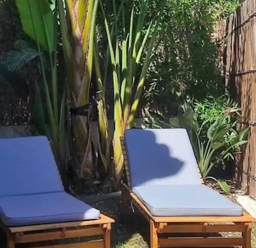 Rez-de-jardin A 3 Min A Pied De La Des Sablettes